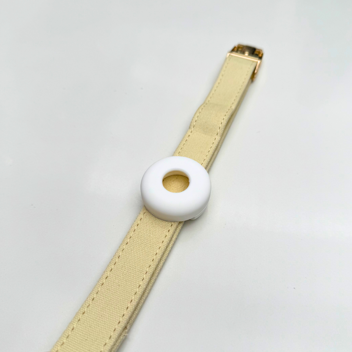 White G.Boy AirTag Holder