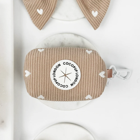 Chai Hearts Poop Bag Holder